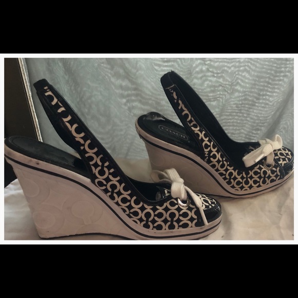 Brand new coach wedges size 5-1/2 or 6 - Picture 3 of 5